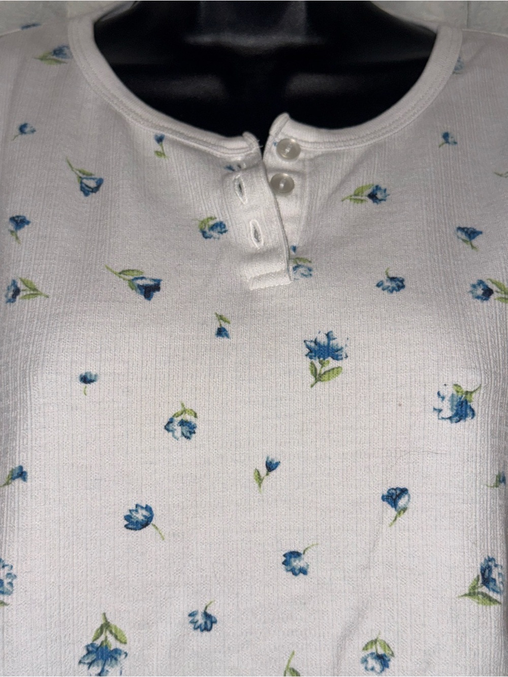 Basic Editions White 90’s Tee Blue Floral Print